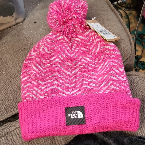 The North Face Kids Pink Beanie - Picture 1 of 9